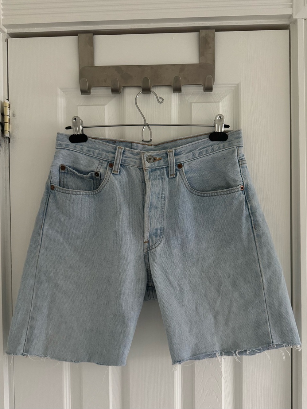 Levi’s 501 cut-off jean shorts